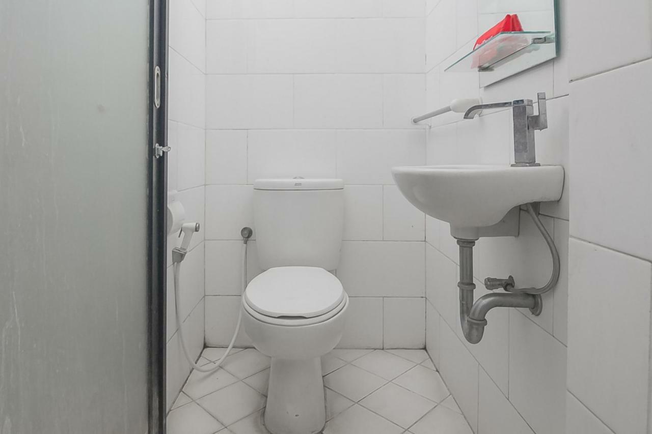 Reddoorz Syariah Near Krida Nusantara Wisma tamu 2*