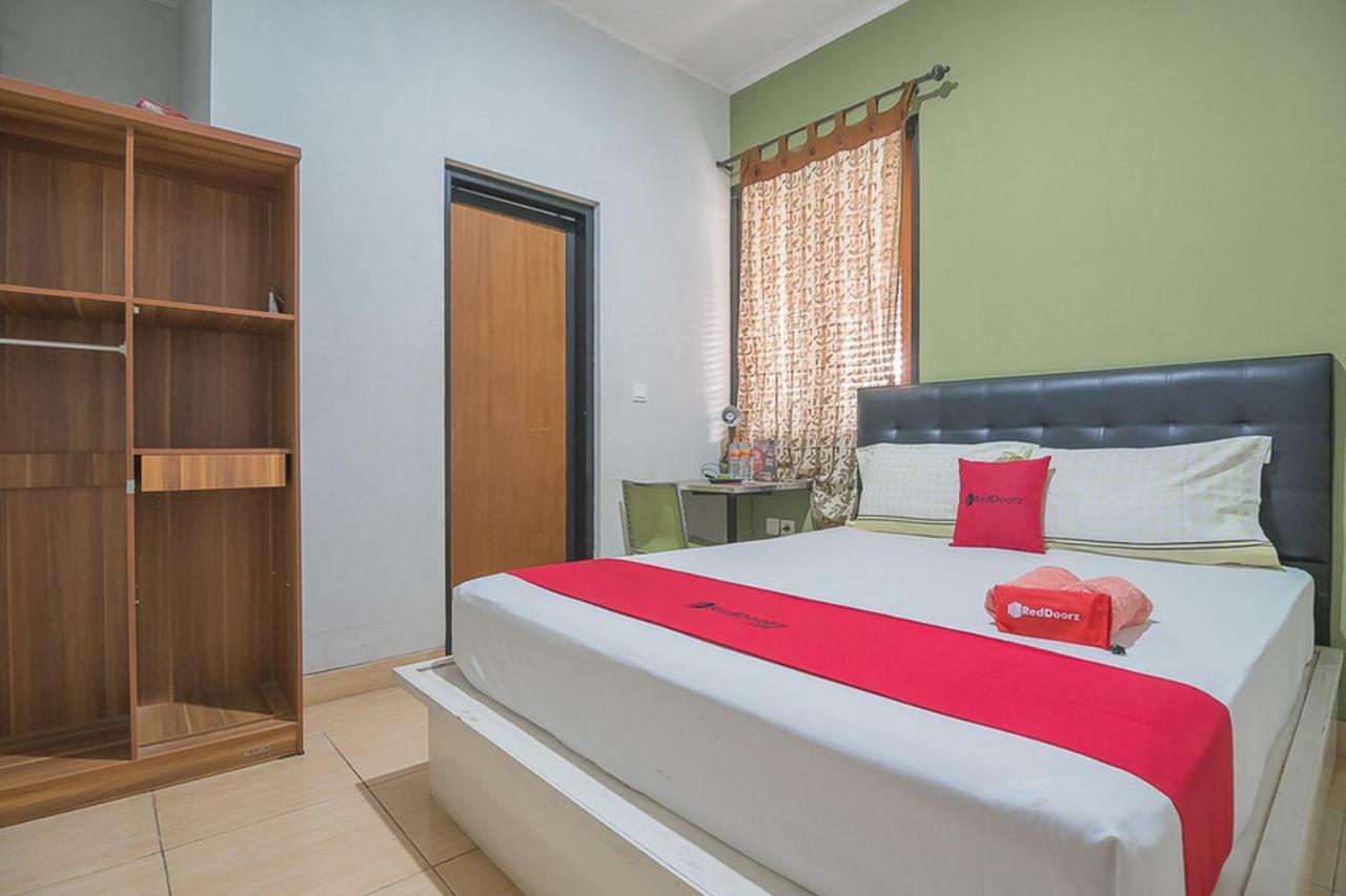Reddoorz Syariah Near Krida Nusantara Wisma tamu Bandung